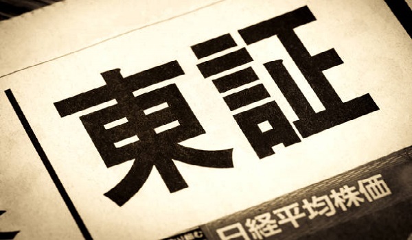 日経平均 4 万円台で調整、円安と中長期テーマが下支え　秋の反発が期待される